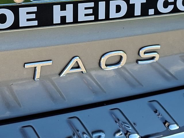 Certified 2023 Volkswagen Taos SE w/ Panoramic Sunroof Package AWD/4WD image 31