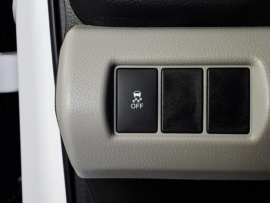 Used 2023 Honda Pilot LX image 24