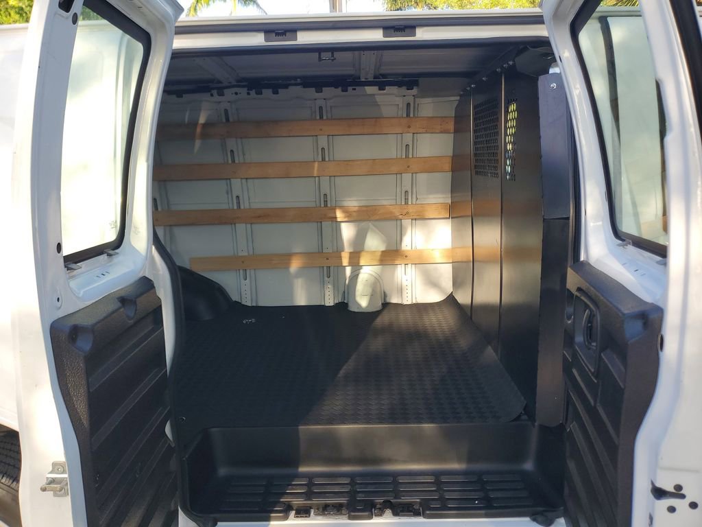 Used 2024 Chevrolet Express 2500 w/ Driver Convenience Package RWD image 11