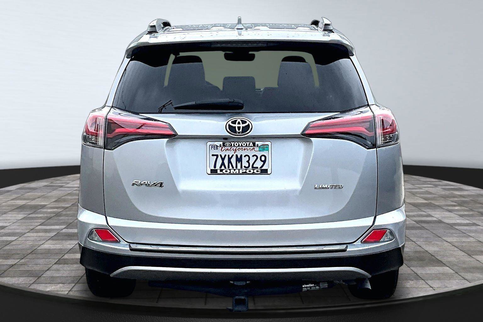 Used 2017 Toyota RAV4 Limited w/ Advanced Technology Package image 4