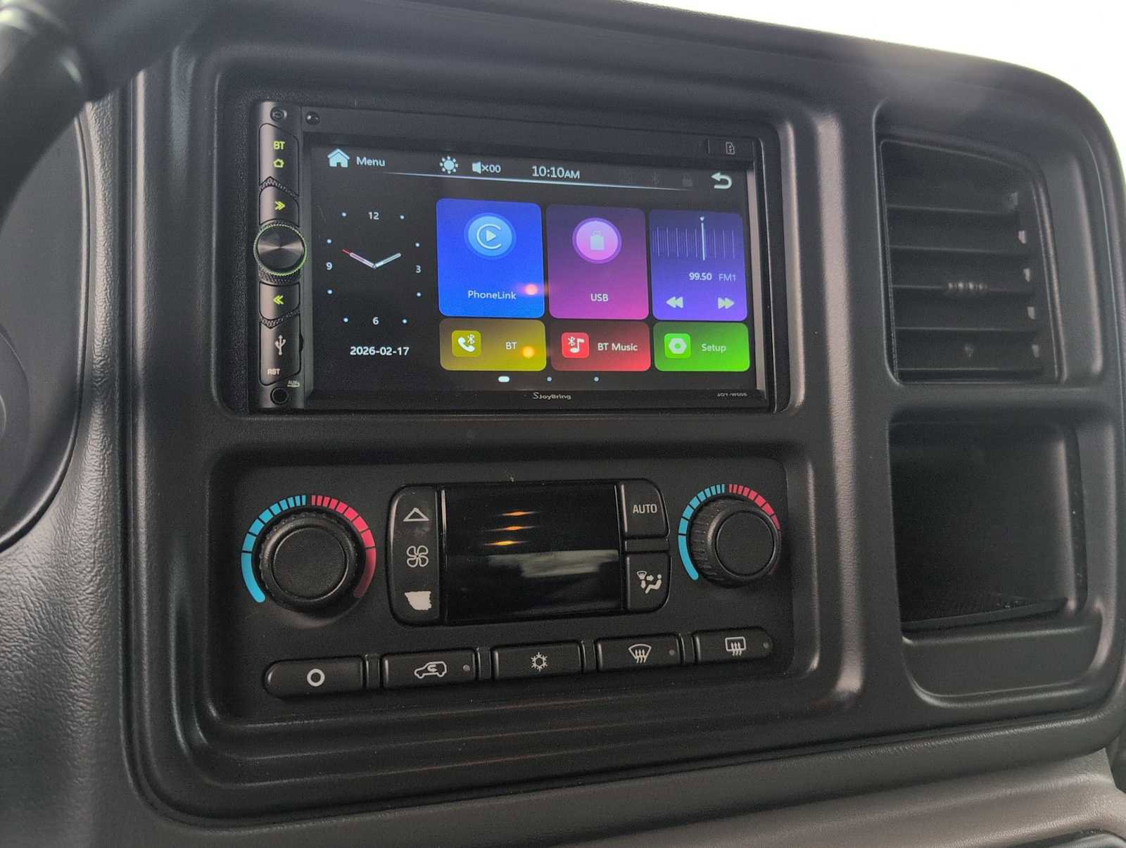 Used 2005 Chevrolet Suburban Z71 w/ Preferred Equipment Group image 24