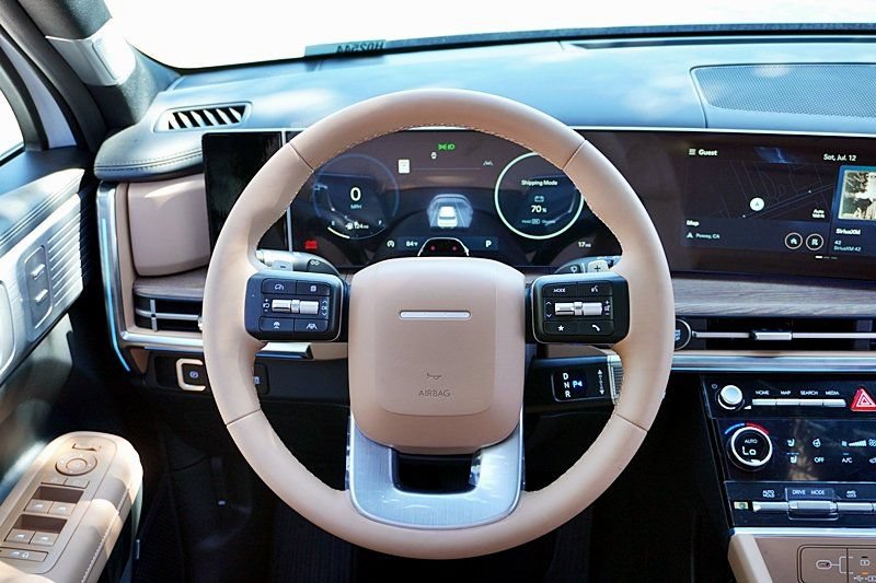 New 2025 Hyundai Santa Fe Limited AWD/4WD image 25
