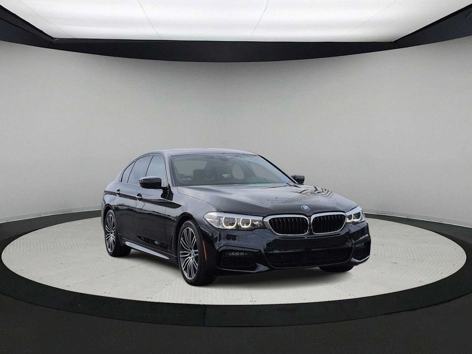 Used 2020 BMW 540i xDrive w/ M Sport Package AWD/4WD image 2