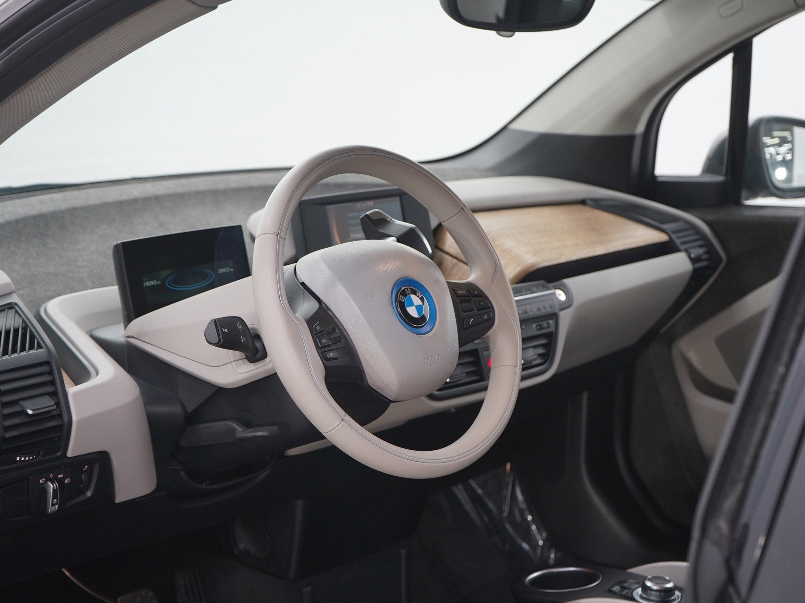 Used 2014 BMW i3 RWD image 22
