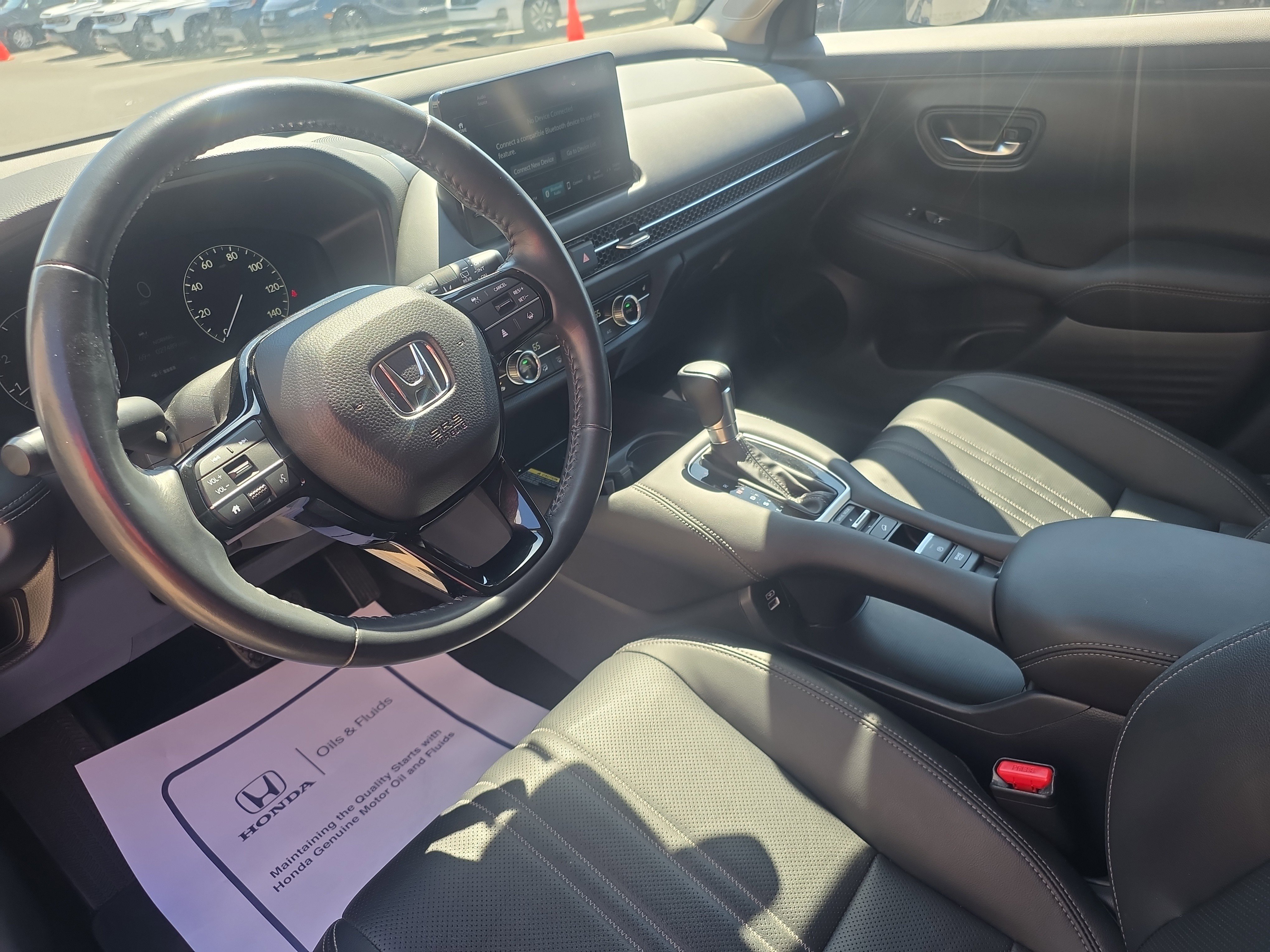 Used 2023 Honda HR-V EX-L image 10