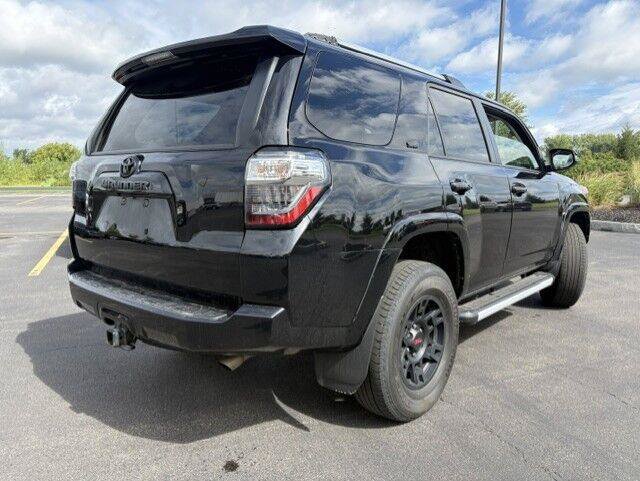 Used 2024 Toyota 4Runner SR5 Premium w/ Moonroof Package AWD/4WD image 13