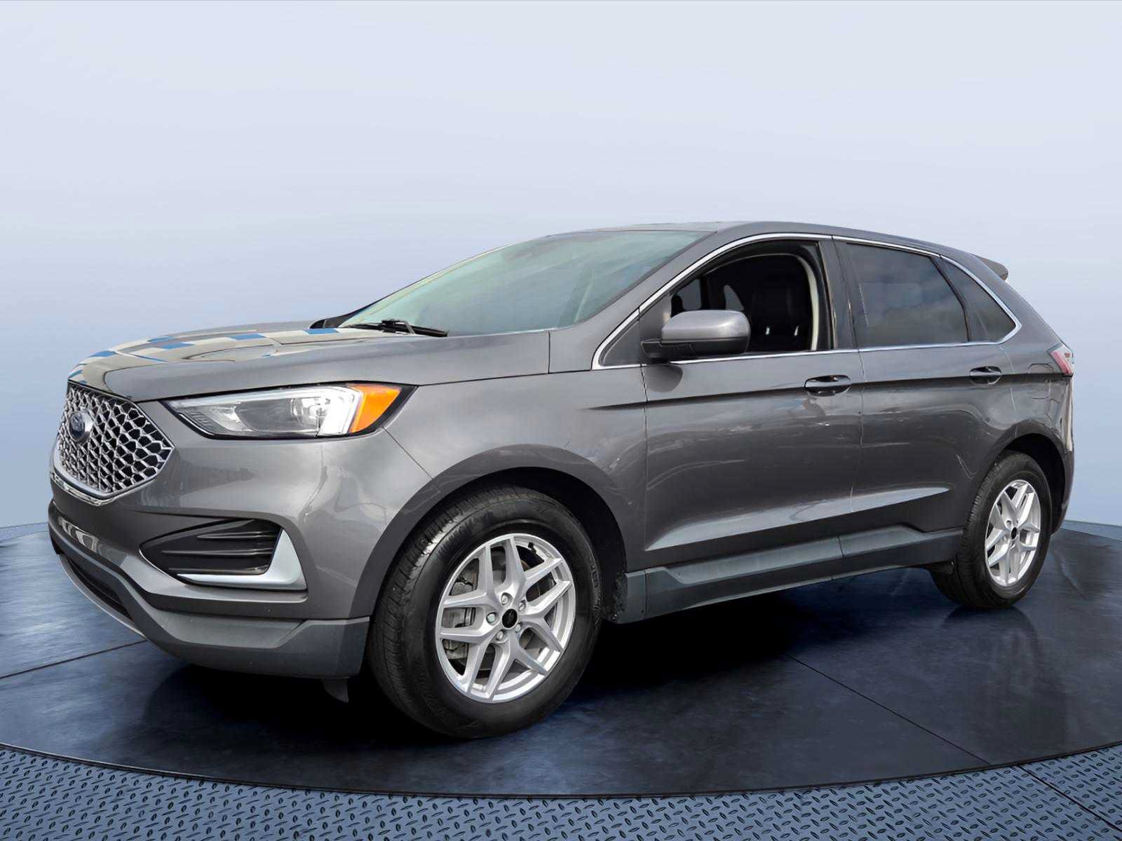 Used 2023 Ford Edge SEL AWD/4WD image 2