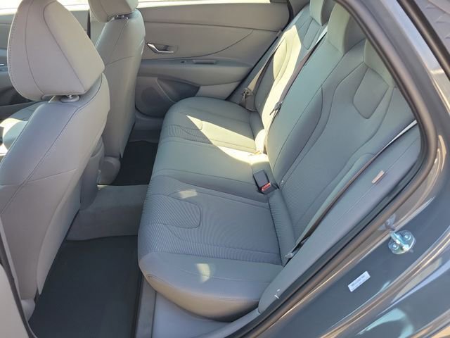 New 2026 Hyundai Elantra SE image 19