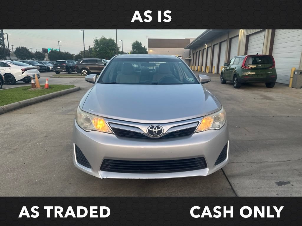 Used 2012 Toyota Camry LE FWD image 5