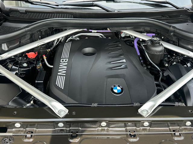Certified 2024 BMW X5 xDrive40i w/ Premium Package AWD/4WD image 12