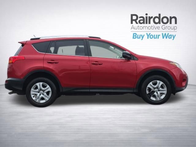 Used 2015 Toyota RAV4 LE image 9