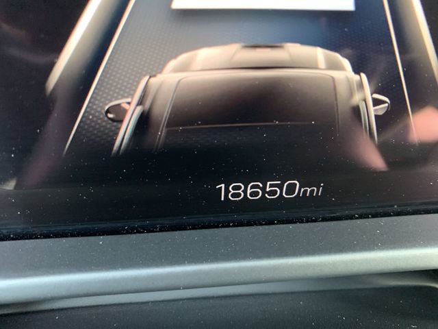 Certified 2025 GMC Acadia Elevation w/ Elevation Premium Package image 12