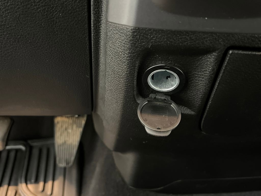 Used 2024 RAM 1500 Classic SLT image 41