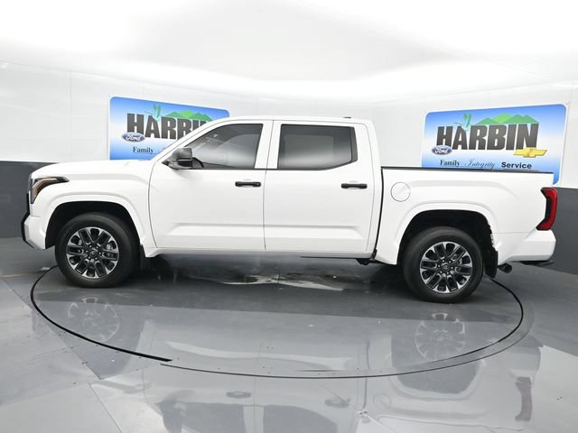 Used 2025 Toyota Tundra SR w/ SR Tow Package AWD/4WD image 2