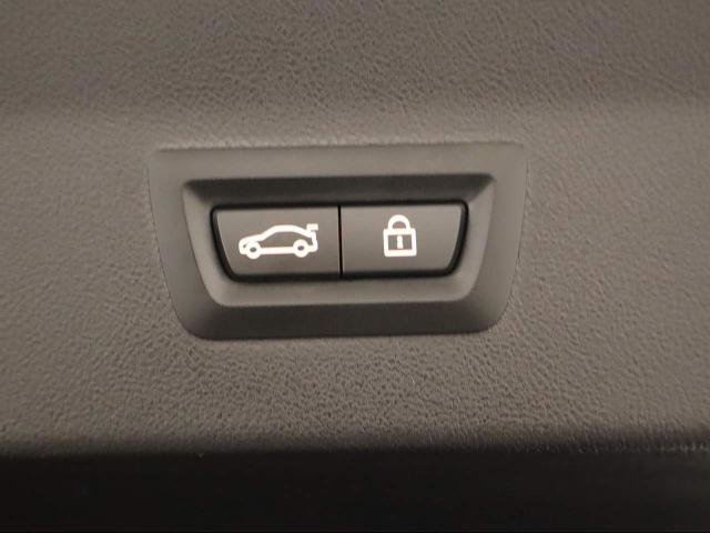 Used 2021 BMW X4 xDrive30i w/ Premium Package 3 image 3