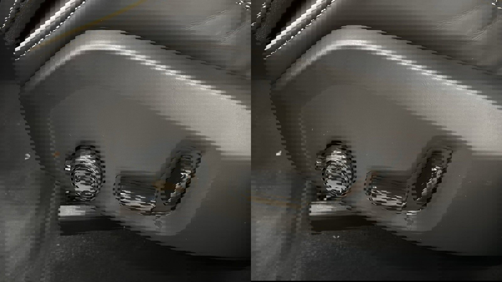 New 2026 Volvo XC60 T8 Ultra w/ Protection Package Premier image 24