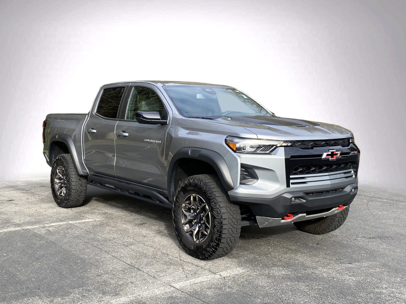 Used 2024 Chevrolet Colorado ZR2 w/ Safety Package image 2