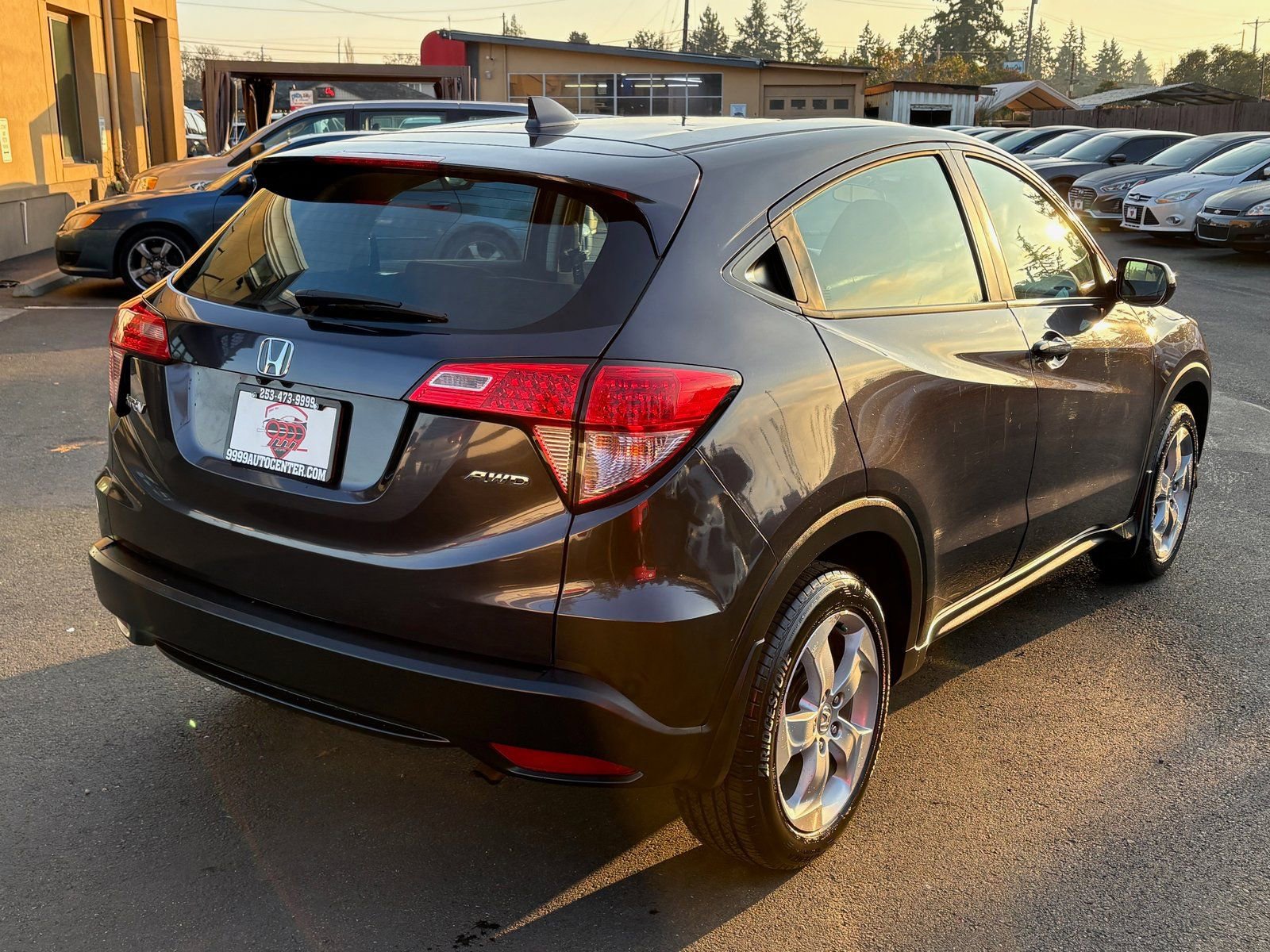 Used 2016 Honda HR-V LX image 7