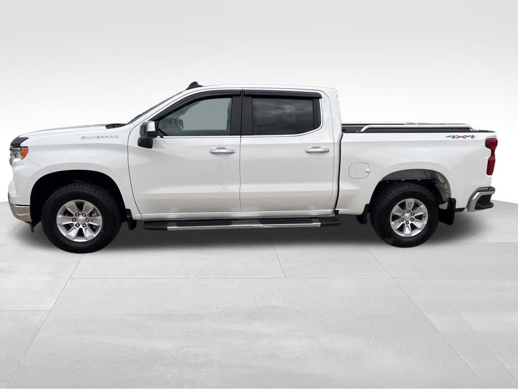 Used 2023 Chevrolet Silverado 1500 LT image 3