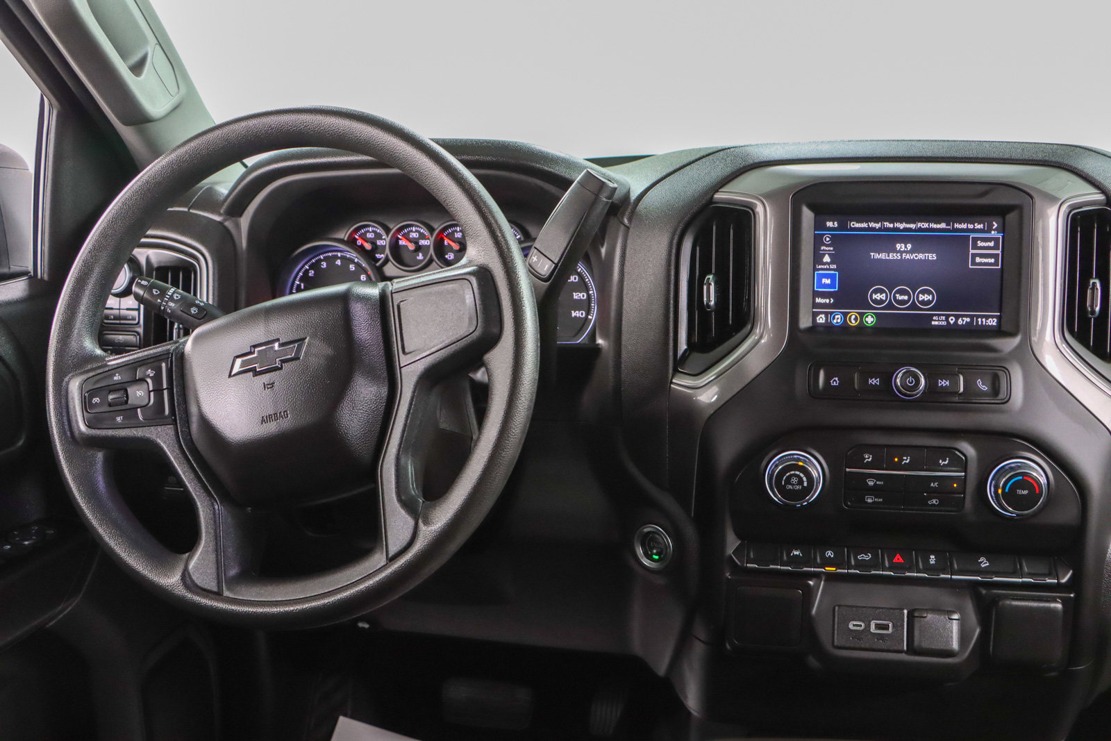 Used 2023 Chevrolet Silverado 1500 Custom Trail Boss w/ LPO, Dark Essentials Package image 17