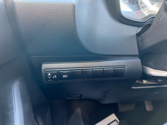 Used 2021 Toyota Corolla LE w/ Carpet Mat Package (TMS) FWD image 15