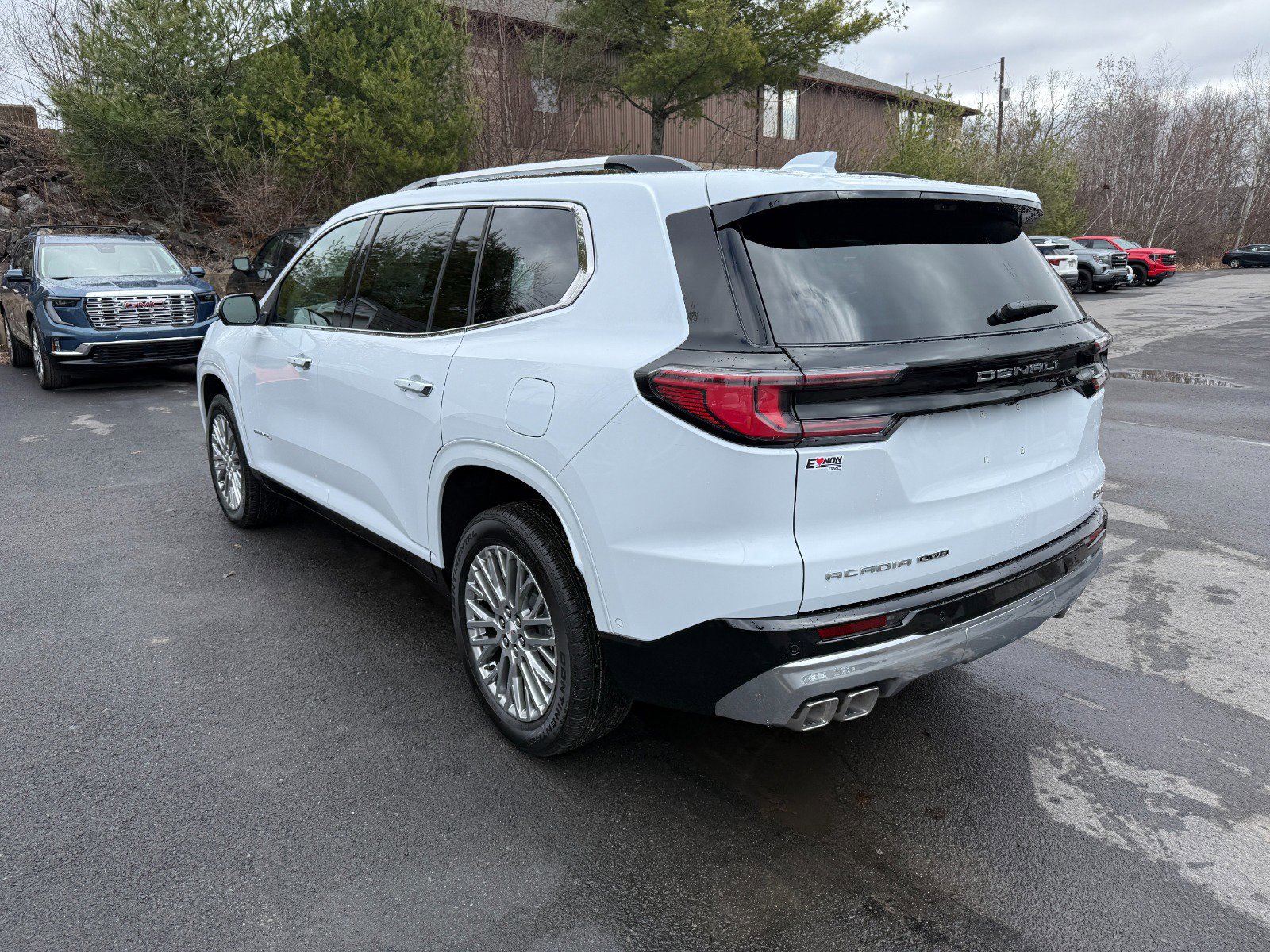 New 2026 GMC Acadia Denali w/ Super Cruise Package image 3