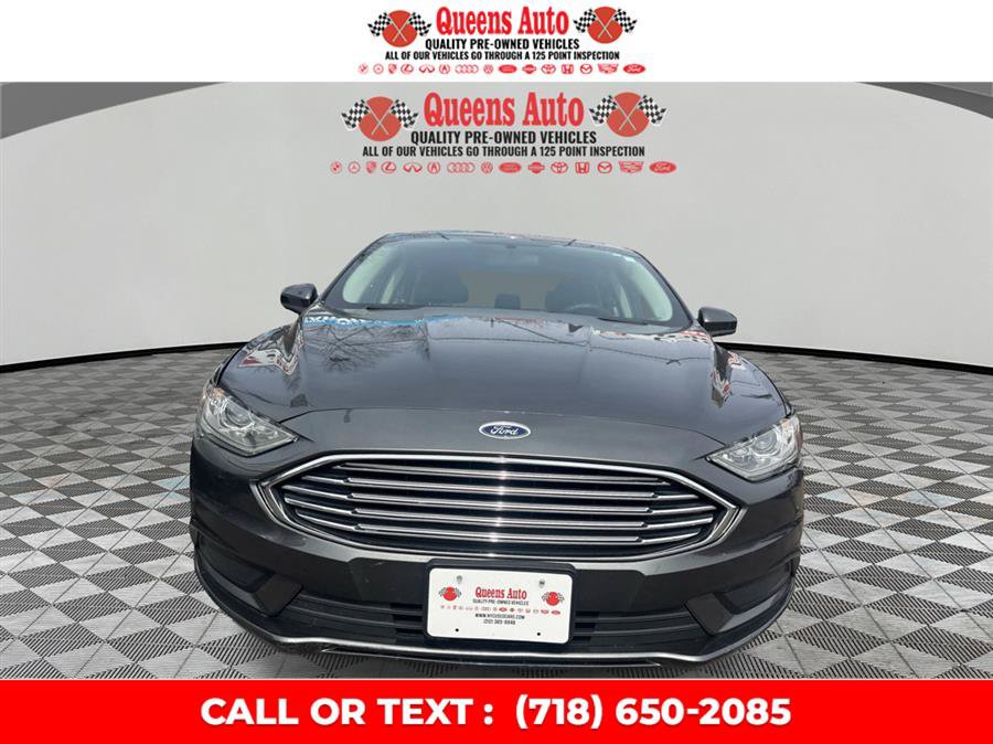 Used 2018 Ford Fusion SE FWD image 1