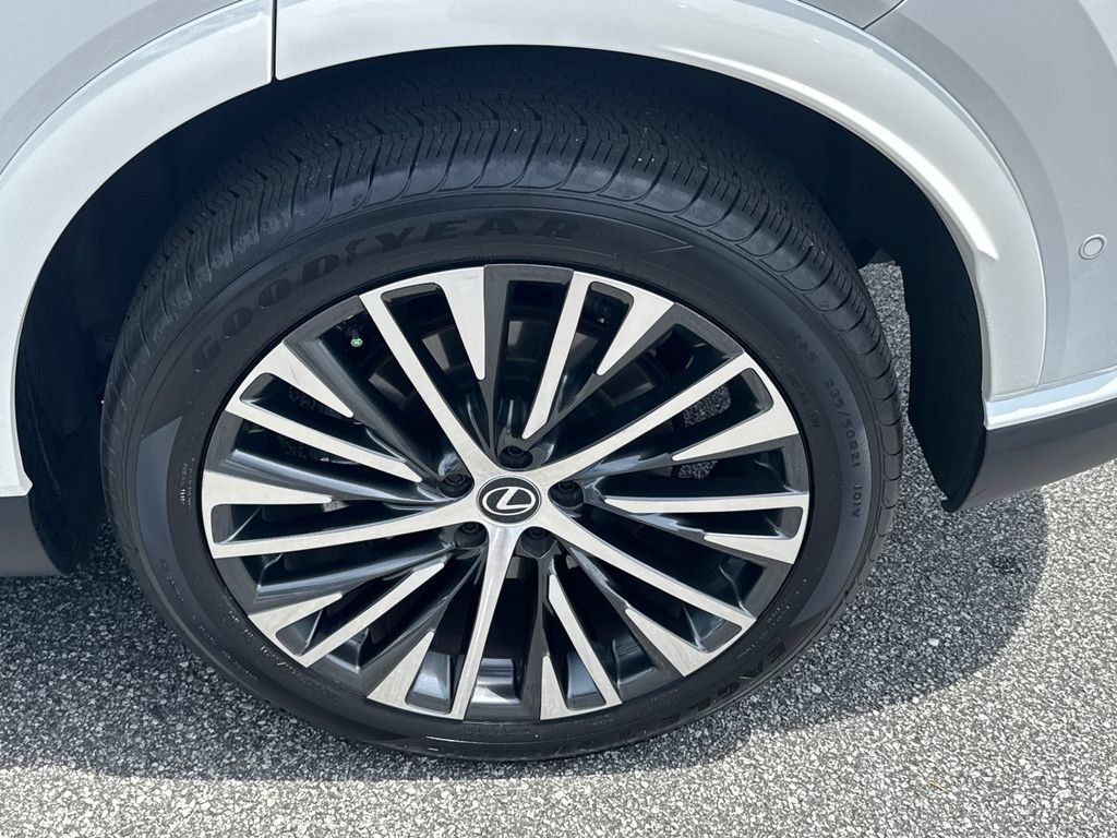 Used 2024 Lexus RX 350 Premium Plus w/ Convenience Package FWD image 19