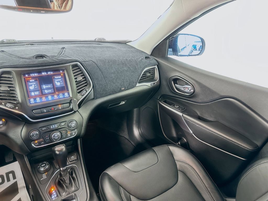 Used 2022 Jeep Cherokee Latitude Lux image 23