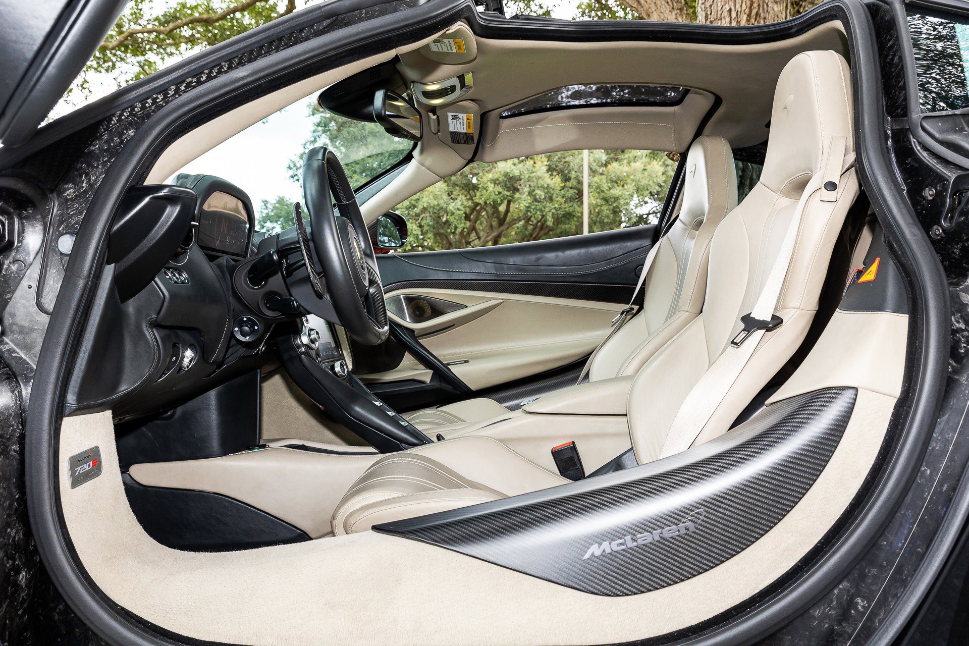 Used 2018 McLaren 720S Luxury RWD image 41