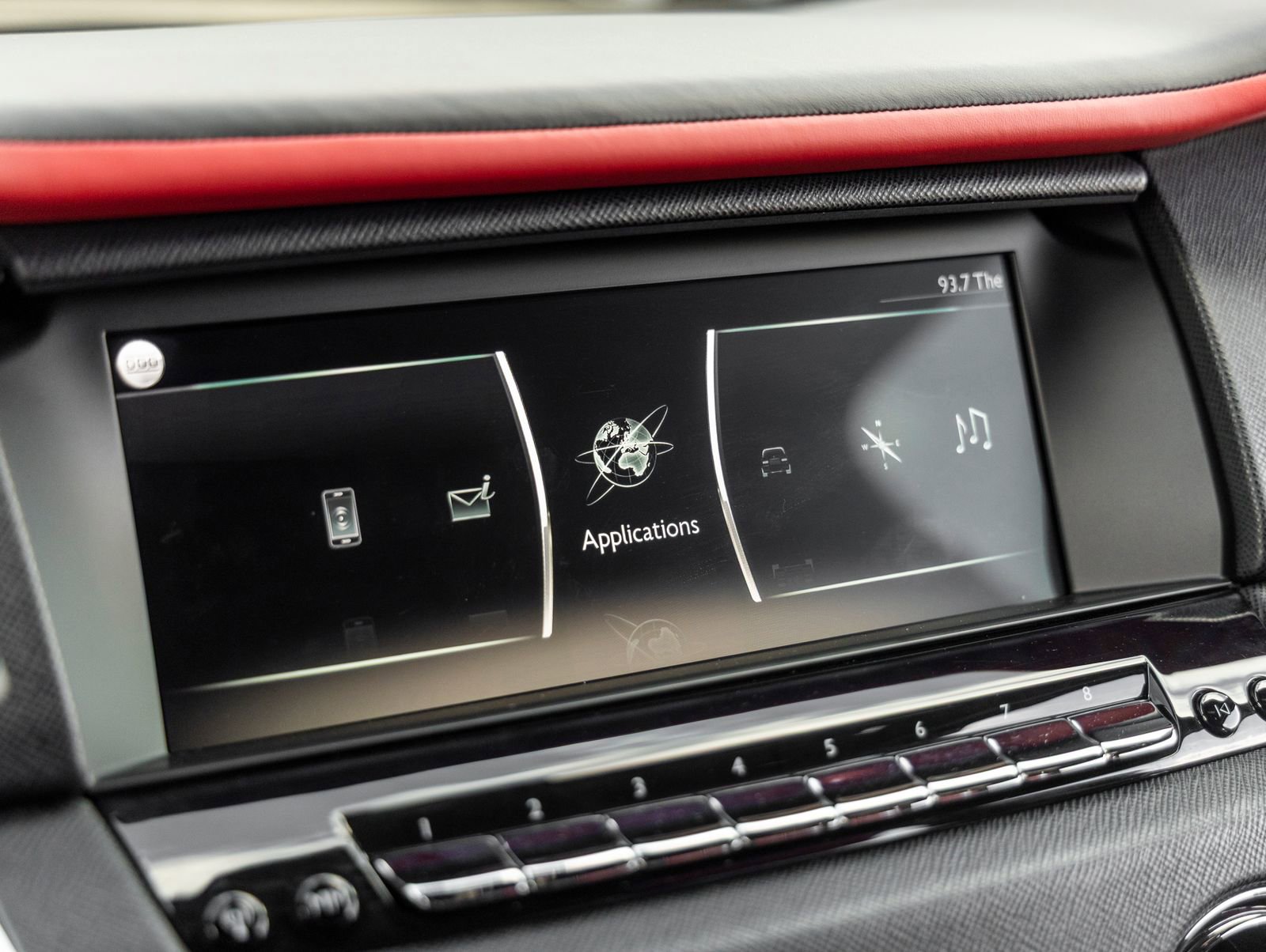 Certified 2023 Rolls-Royce Cullinan w/ Dark Exterior Package image 34