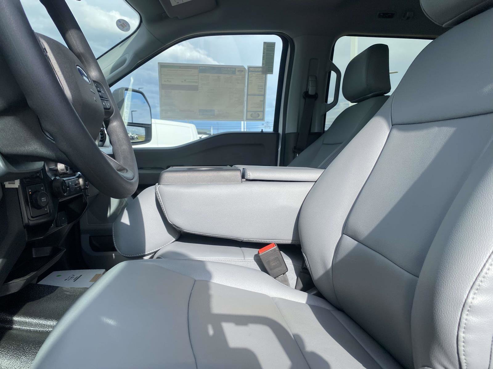 New 2026 Ford F350 XL w/ XL Chrome Package image 14