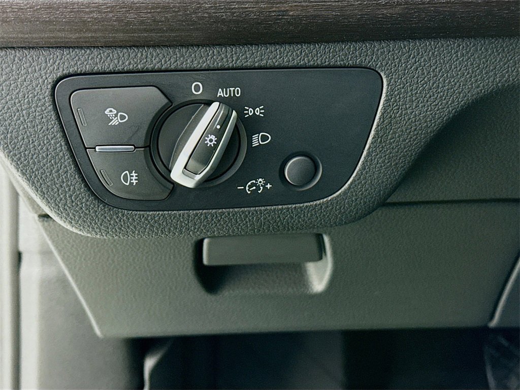 Used 2021 Audi Q5 2.0T Premium Plus w/ Premium Plus Package image 11