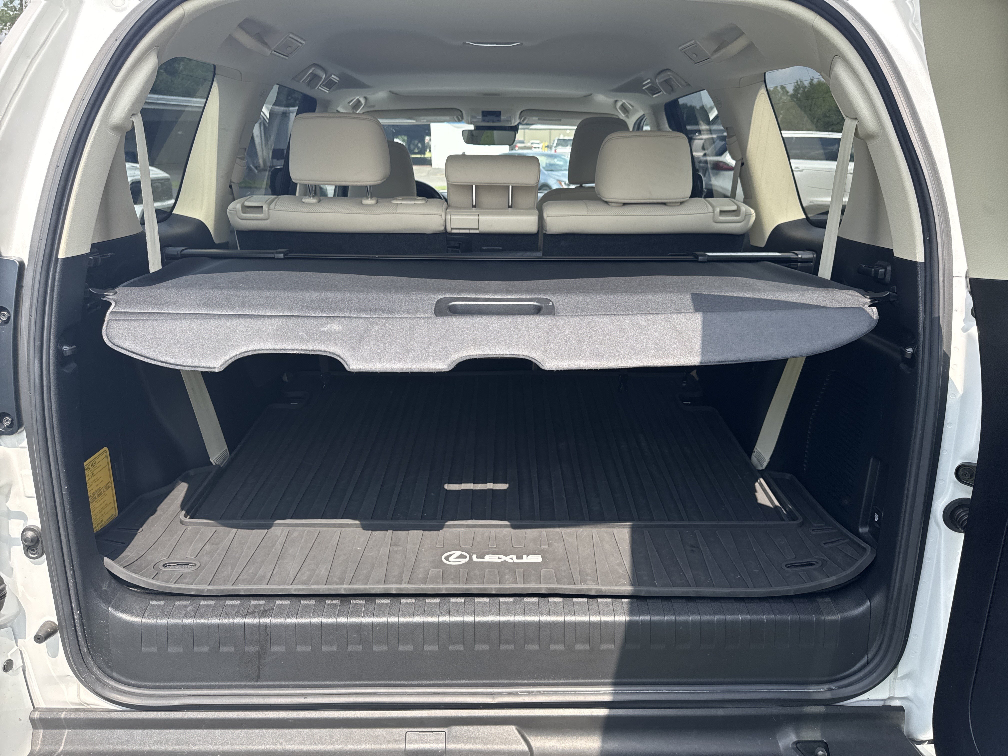 Used 2021 Lexus GX 460 Premium w/ Premium Package AWD/4WD image 28