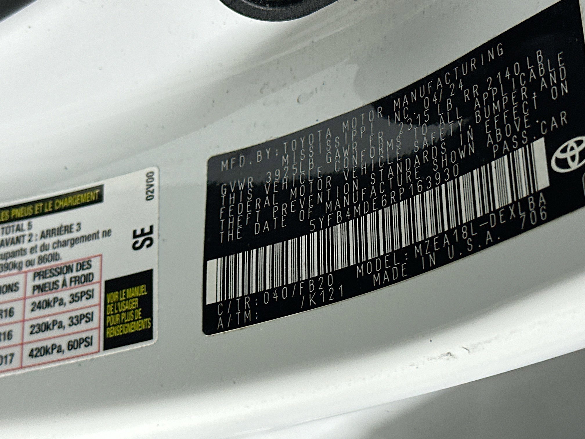 Used 2024 Toyota Corolla LE FWD image 12