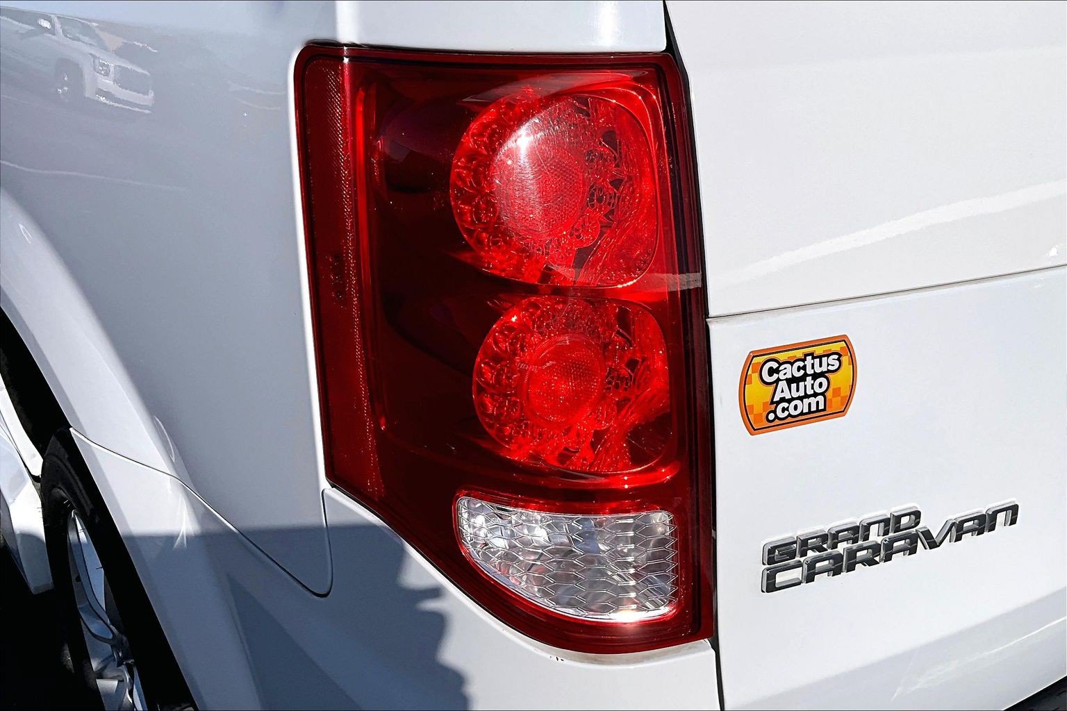 Used 2015 Dodge Grand Caravan SXT FWD image 30