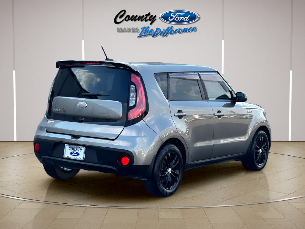 Used 2019 Kia Soul FWD image 7