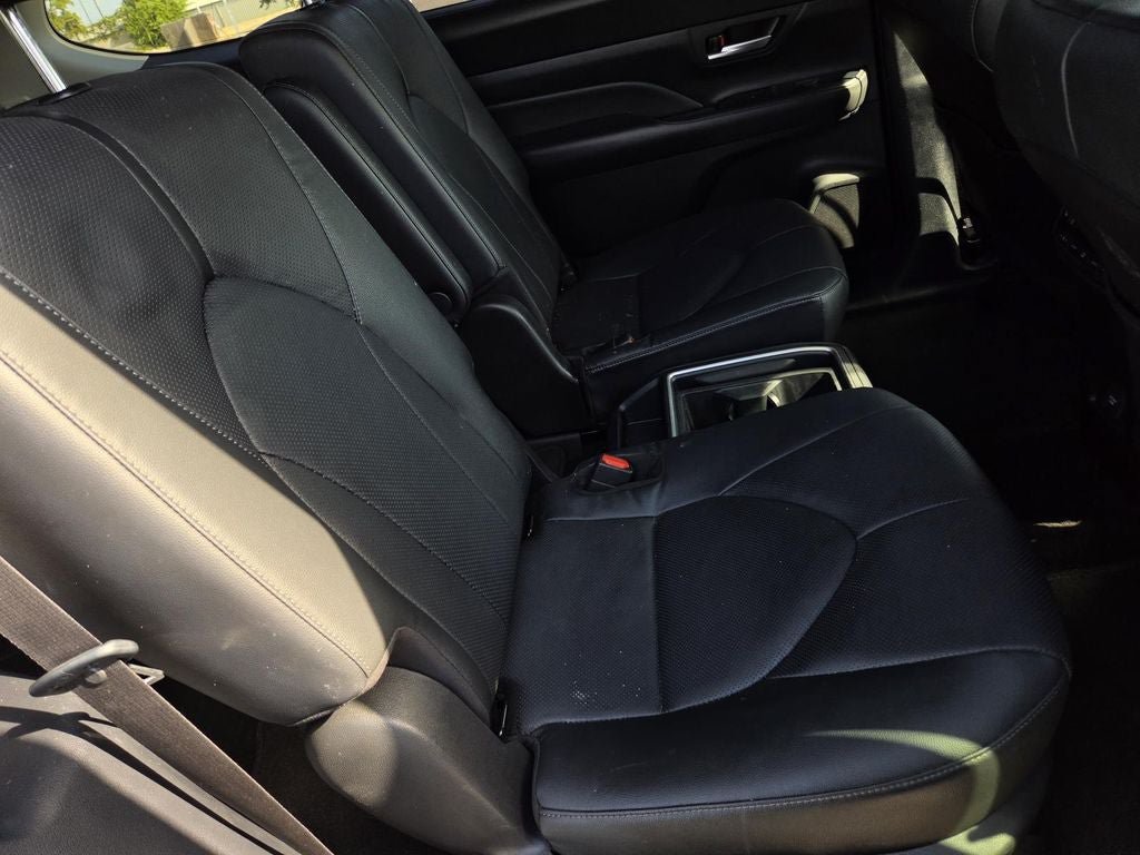 Used 2024 Toyota Grand Highlander FWD image 11
