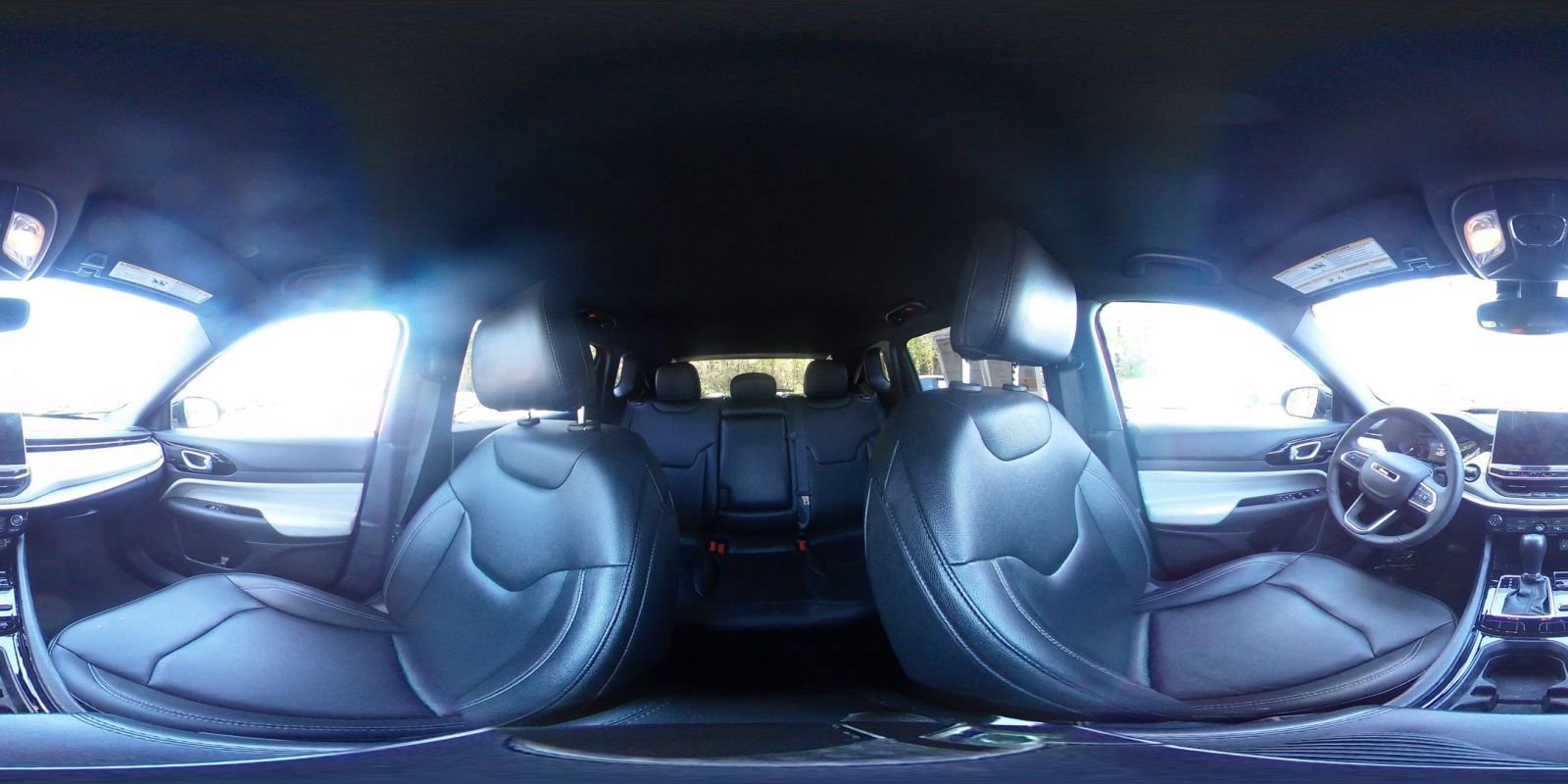 Used 2025 Jeep Compass Limited image 43