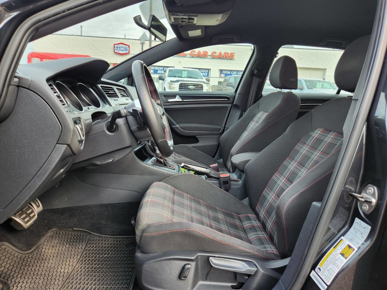 Used 2016 Volkswagen GTI S FWD image 11