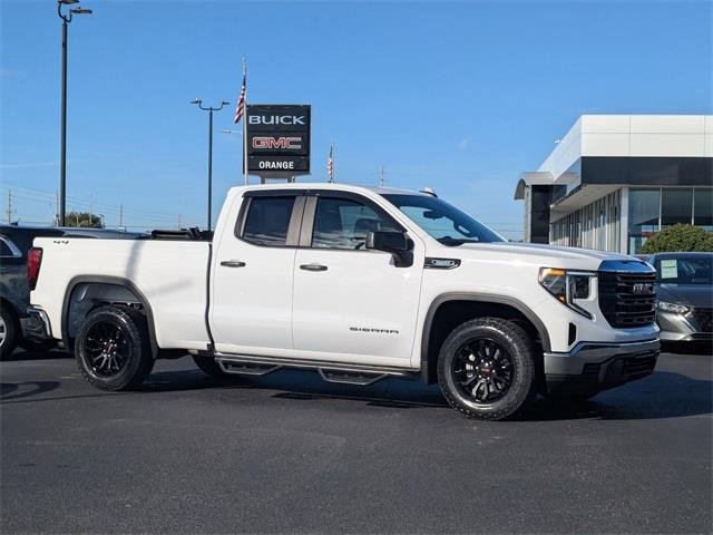 Used 2024 GMC Sierra 1500 Pro w/ Pro Value Package image 2