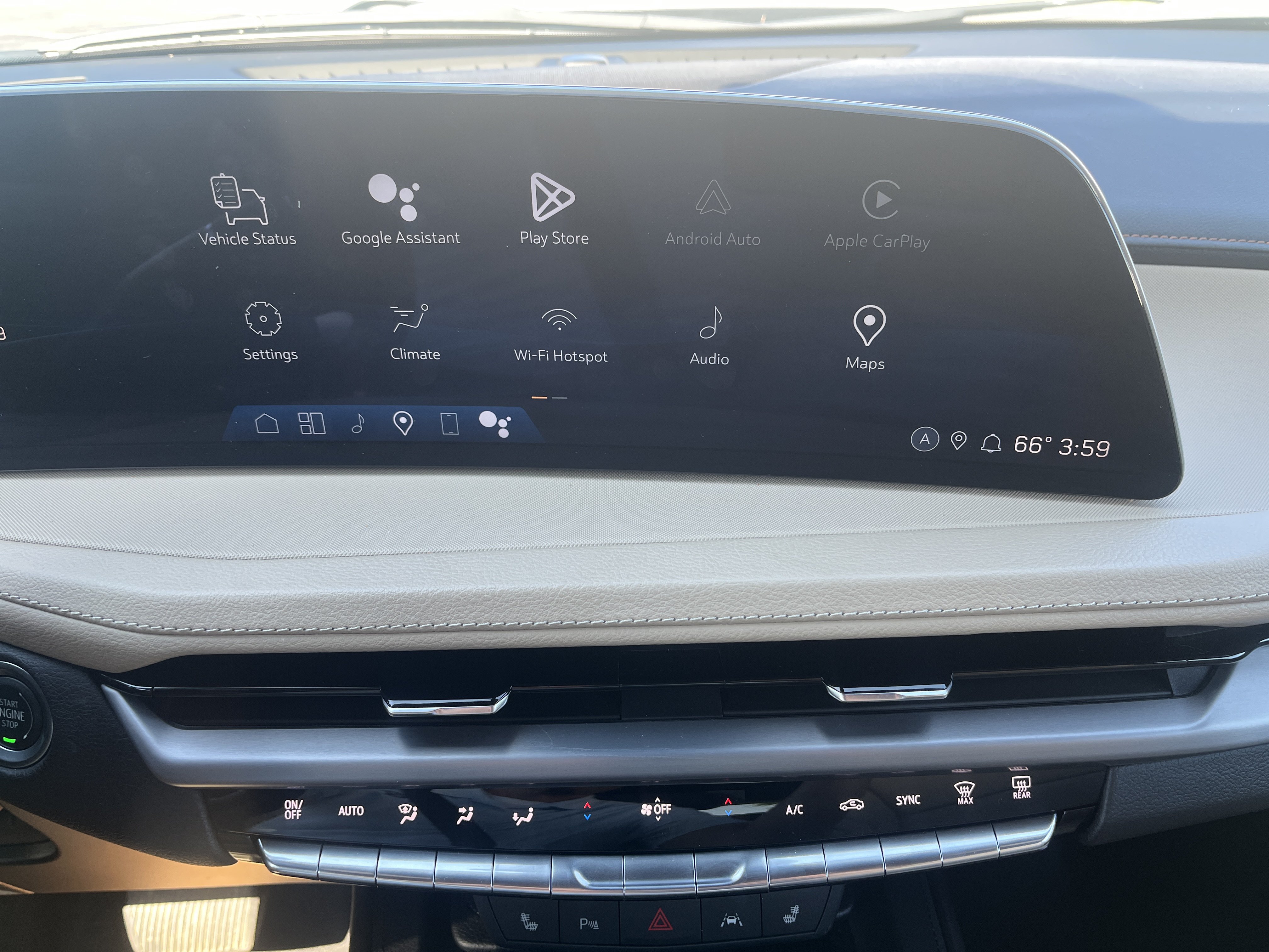 Used 2024 Cadillac XT4 Luxury w/ Cold Weather Package AWD/4WD image 23
