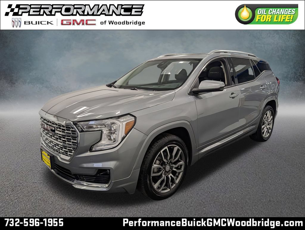 Used 2023 GMC Terrain Denali AWD/4WD image 1