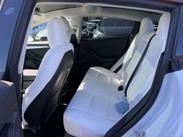 Used 2022 Tesla Model 3 Performance image 10