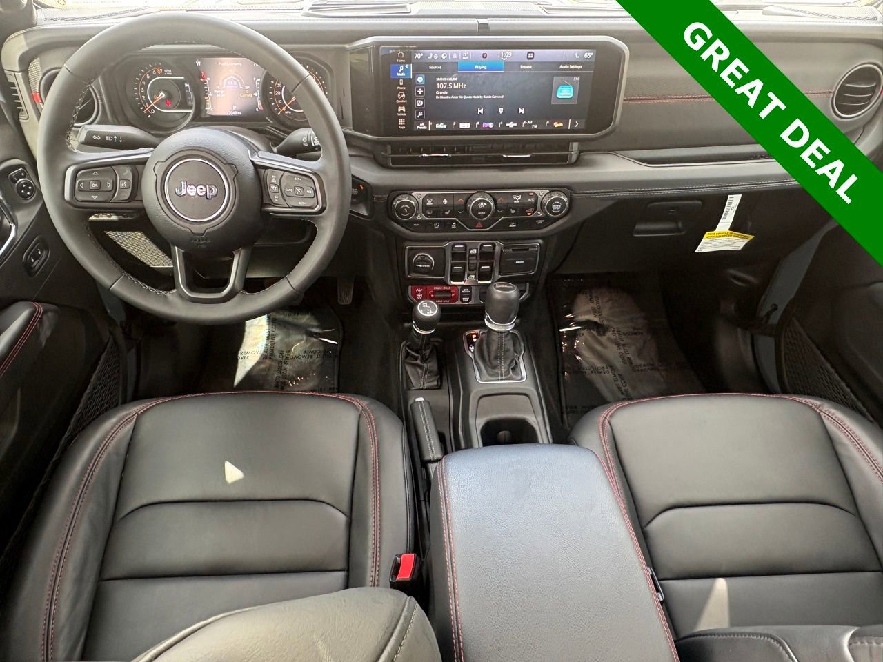 Used 2025 Jeep Gladiator Rubicon w/ Convenience Group AWD/4WD image 15