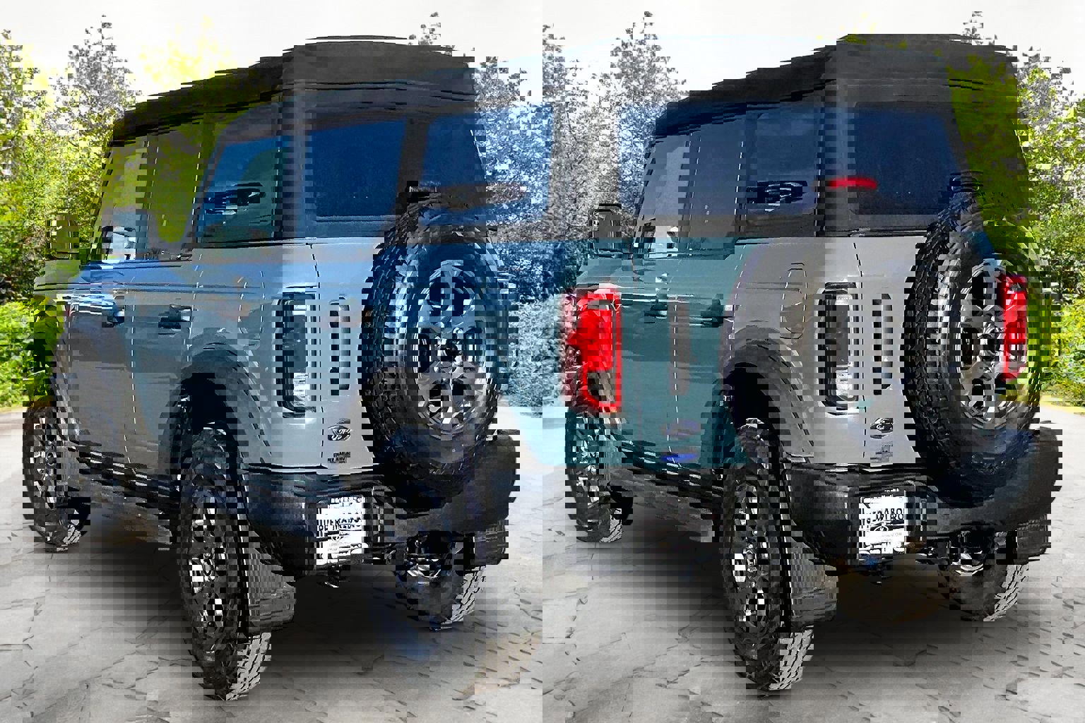 Used 2022 Ford Bronco Big Bend image 2