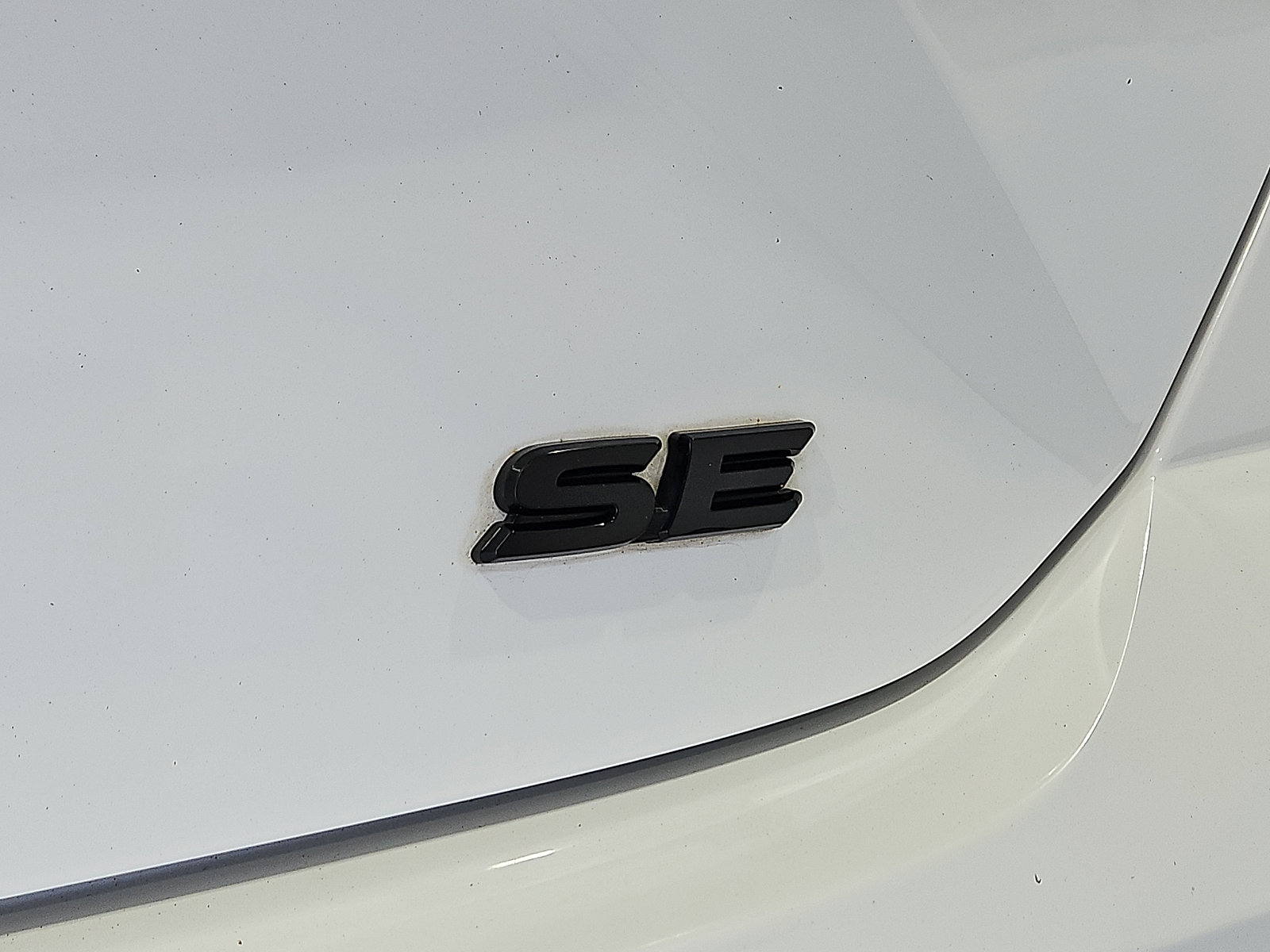 Used 2025 Toyota Camry SE w/ Convenience Package FWD image 8