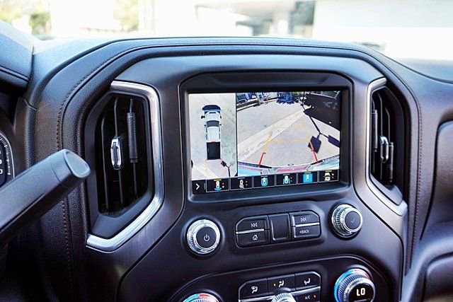 Used 2021 GMC Sierra 2500 AT4 w/ AT4 Preferred Package image 32