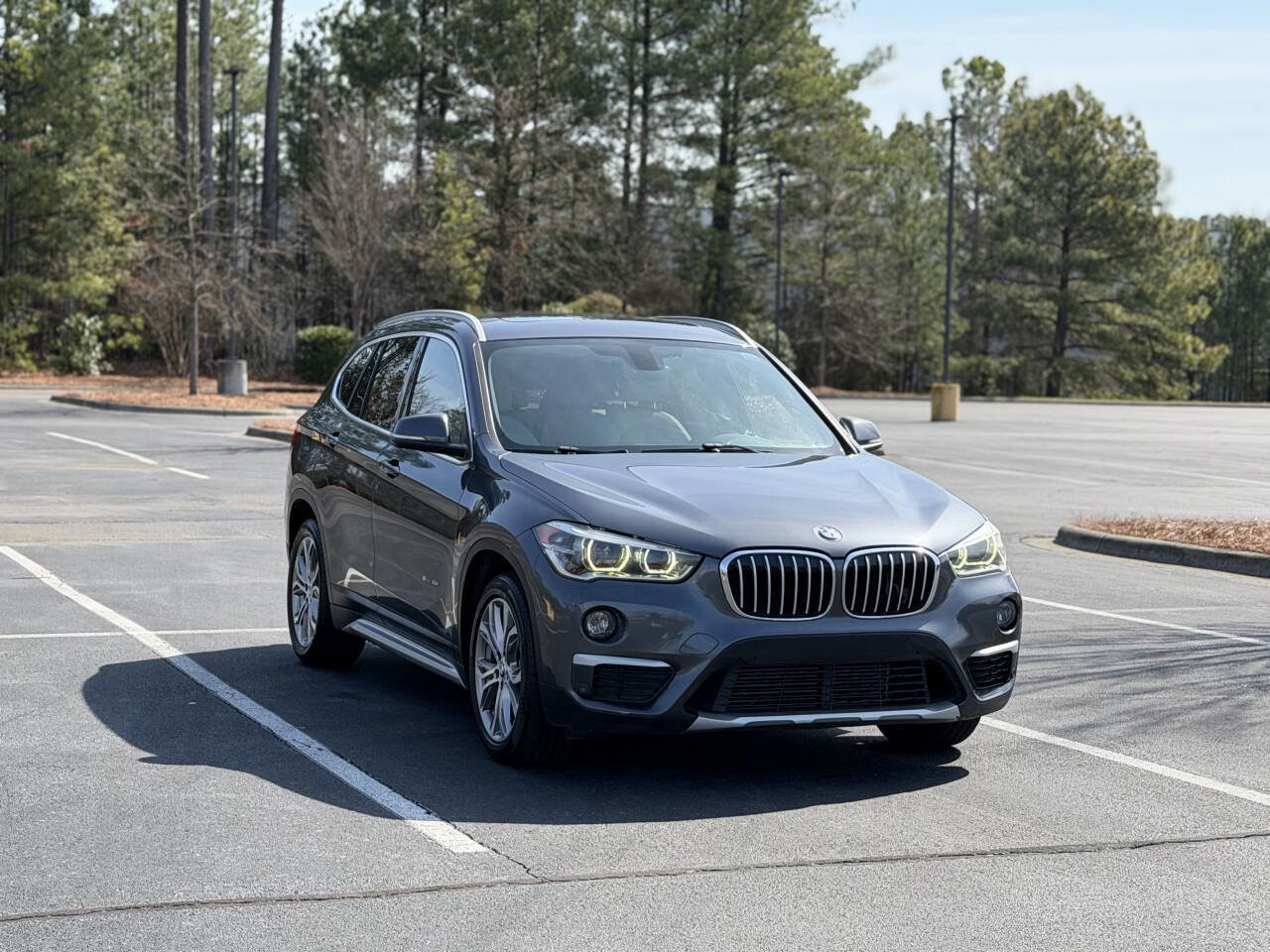 Used 2017 BMW X1 sDrive28i w/ Premium Package image 1