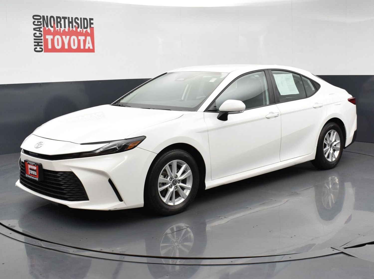 Used 2025 Toyota Camry LE FWD image 8